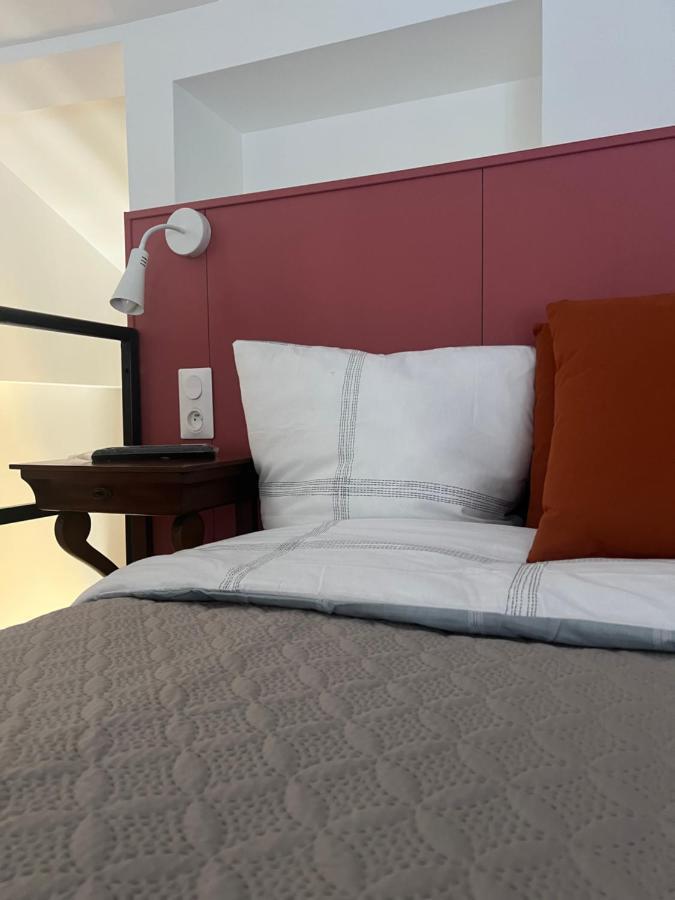 Theia - Limoges Centre Hotel Buitenkant foto